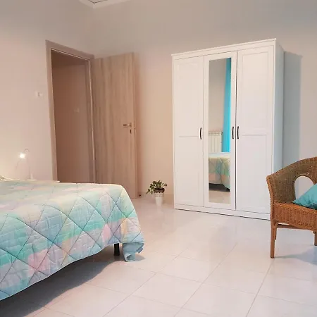 Nonna Bina Bed & Breakfast *